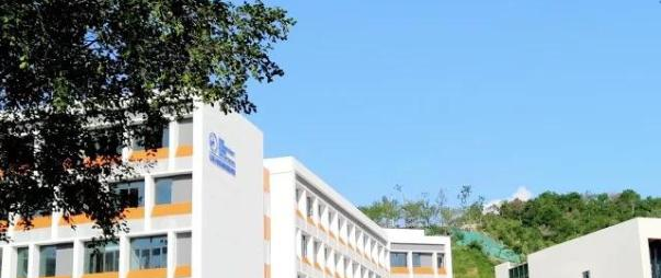 四川省华润中学网站 