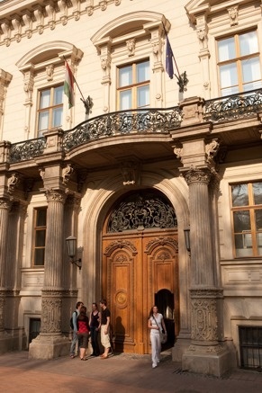 布达佩斯安德拉什大学