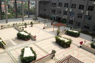 学校周边