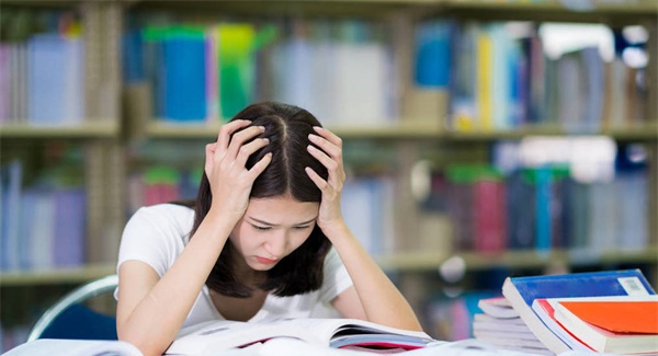 云南省昆明铁路机械学校