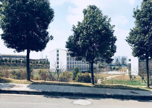 昆明现代科技学校