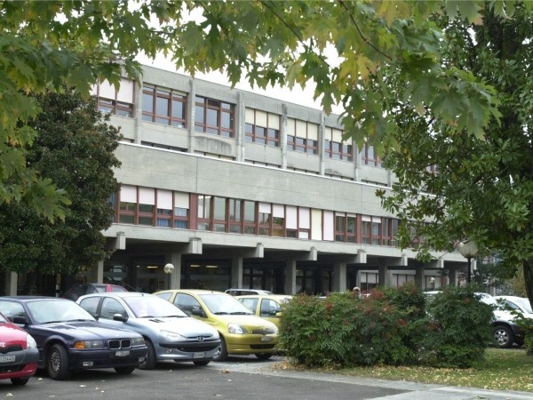 瑞士意大利语区高等专业学院