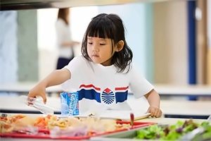 青岛耀中外籍人员子女学校就餐环境