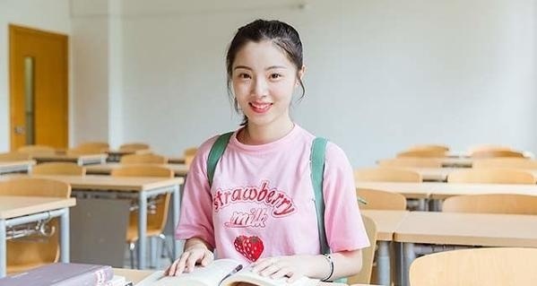 怎样选报考研学校