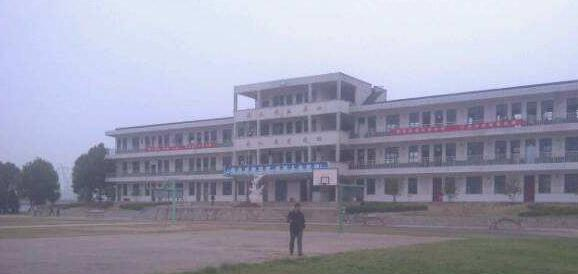 湖北应城技工学校2