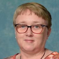 Lisa Donoghue 学术及升学辅导主任