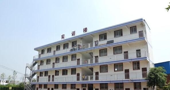 重庆光华女子职业中等专业学校网站