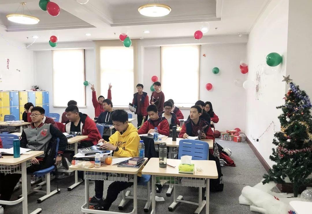 上海诺科学校圣诞迎新教室装饰大赛.jpg