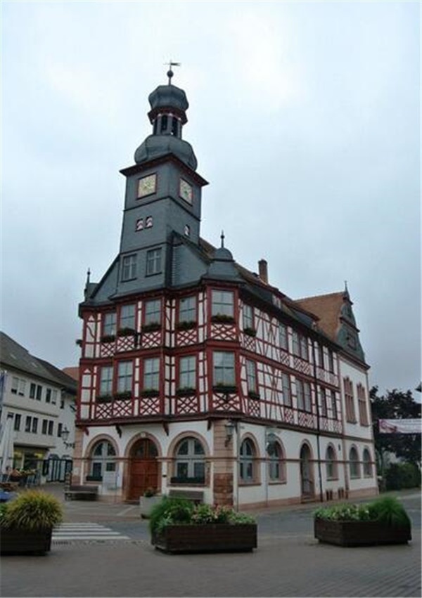 “德国银”到底是德国表中的啥？