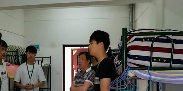 荆州机械电子工业学校