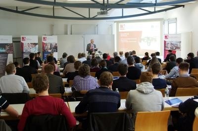 兰茨胡特应用技术大学