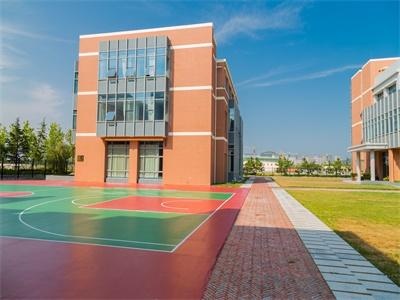 青岛圣大公学
