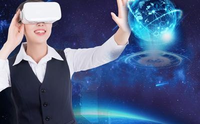 对VR感兴趣、有一定了解