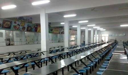 陕西渭南商贸技工学校宿舍条件