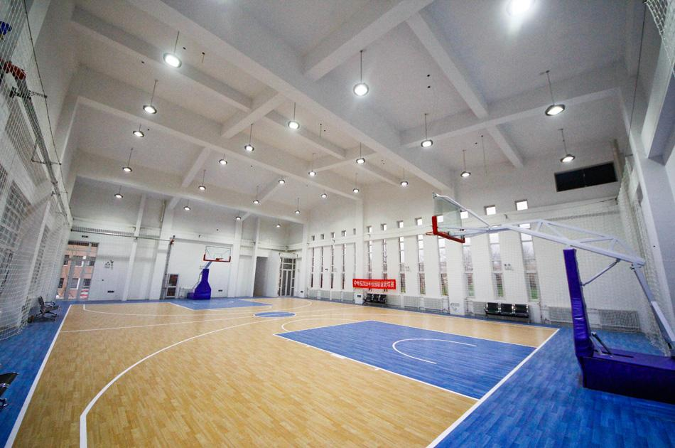 篮球场
