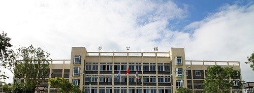 贵州纳雍中学地址在哪里
