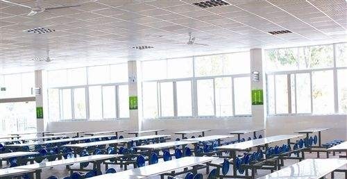 泸州医学院卫生学校