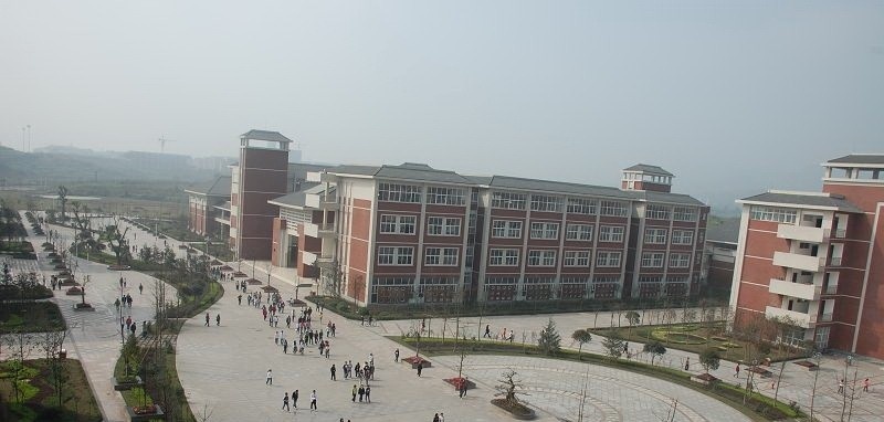 黄梅兴华中等专业学校