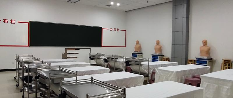 娄底湘中领航铁路卫生职业学校