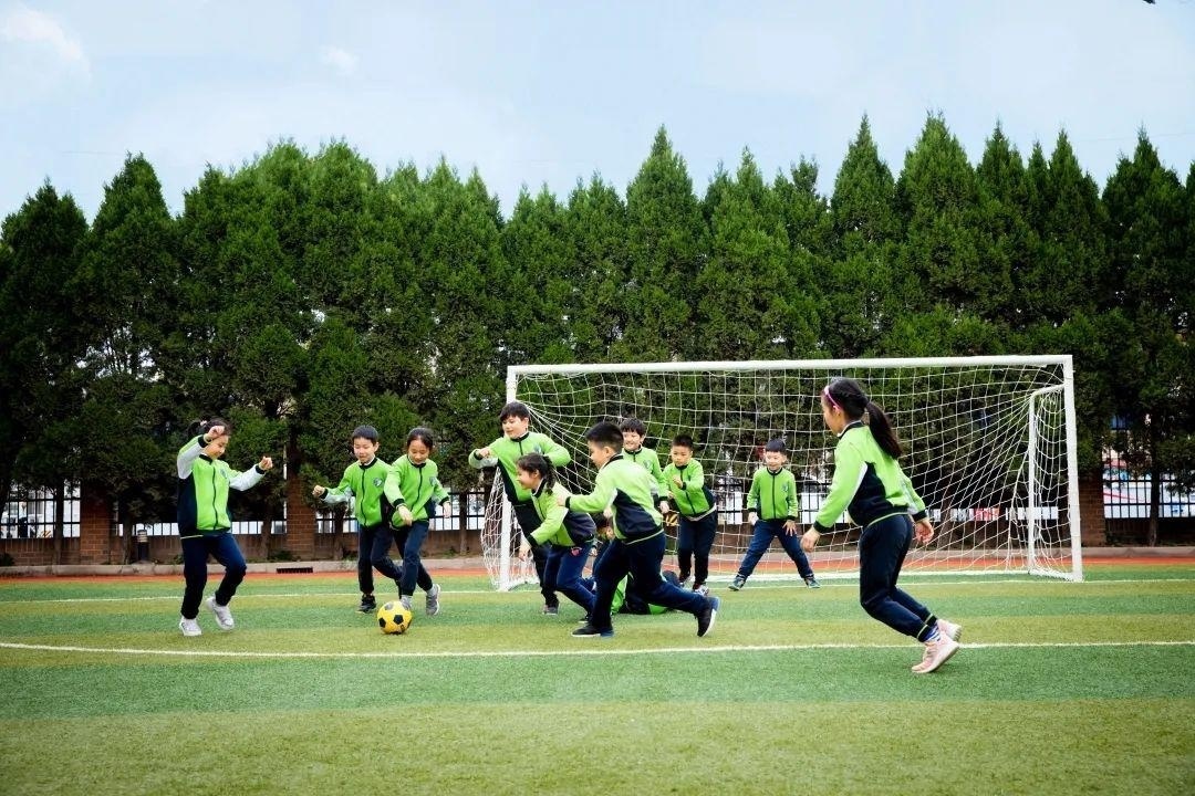 上海常青藤小学.jpg