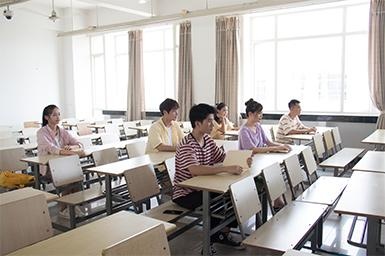 班次人数