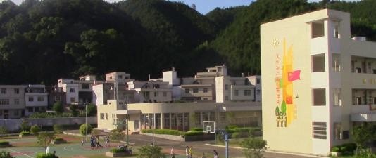 望谟民族职业高级中学