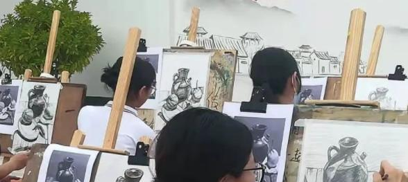 虹桥职业技术学校