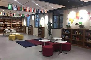 北京明诚外国语学校黄石学院图书馆