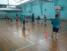 武汉小飞人篮球俱乐部