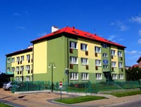 普乌图斯克人文学院