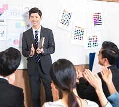 年服务人次