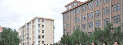 张家口名人新能源中等职业学校