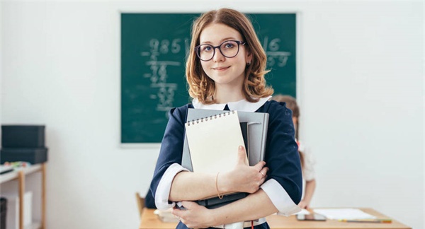 砚山县民族职业高级中学