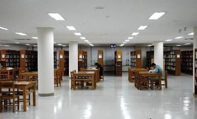 灵山大学