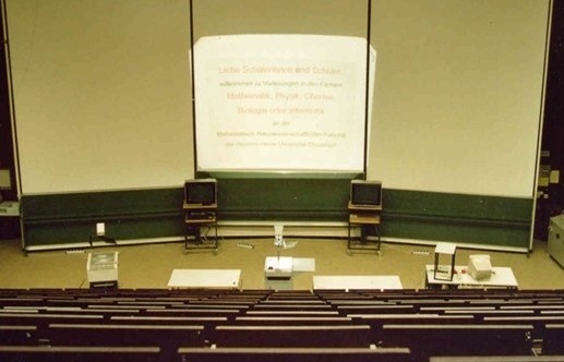 杜塞尔多夫大学