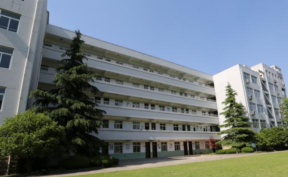 四川省南充卫生学校