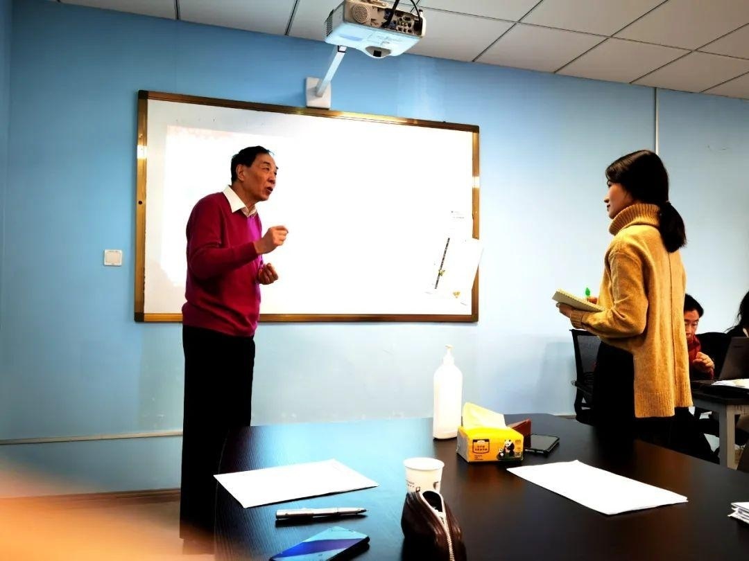 上海常青藤小学迎来英语教研界大咖.jpg