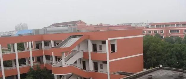 2023吴江中学多少钱(学费明细)