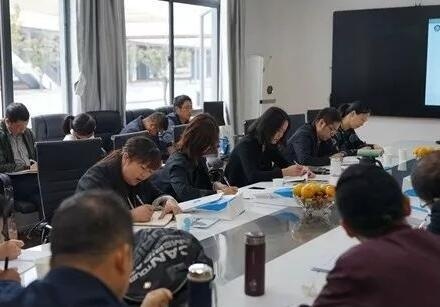 湖州市STEAM学科中心教研组会议.jpg
