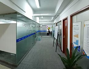 校区走廊