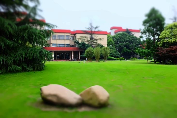 上海财经大学