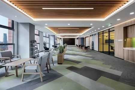 安生外国语专修学院