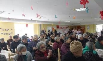 美国Lee Academy高级中学养老院公益活动