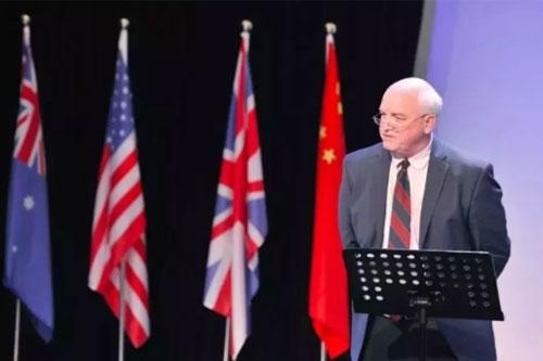 中育贝拉国际高中