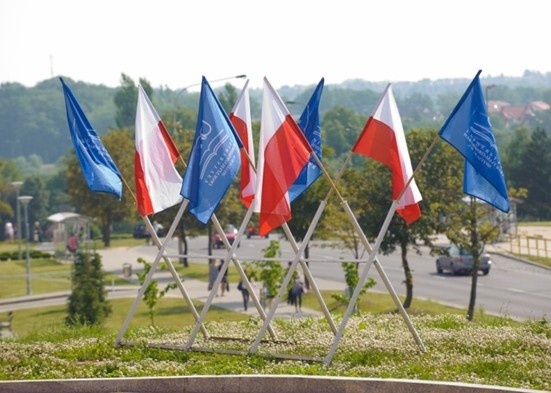 奥尔什丁瓦尔米亚玛祖里大学