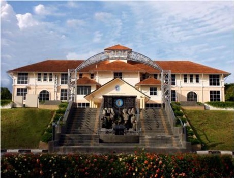 马来西亚国防大学