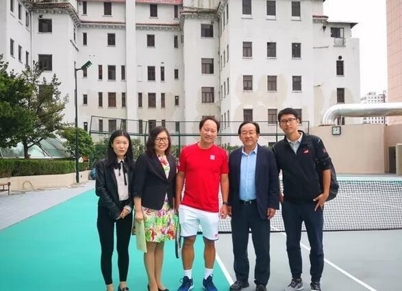 上海宏润博源学校总校长与网球王子张德培先生会面.jpg