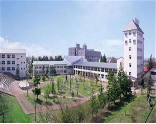 青森公立大学