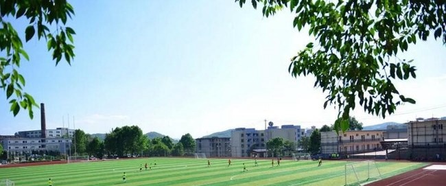 云南省曲靖农业学校
