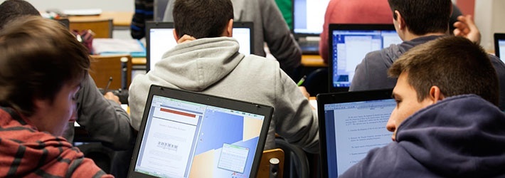 布雷斯特高等电子与数字学院